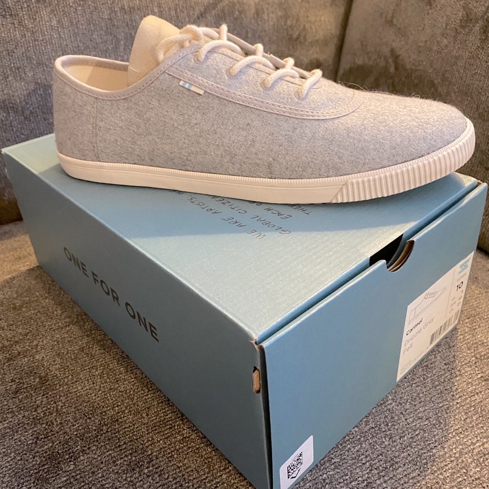 TOMS Carmel Drizzle Grey Felt sz 10 Women’s